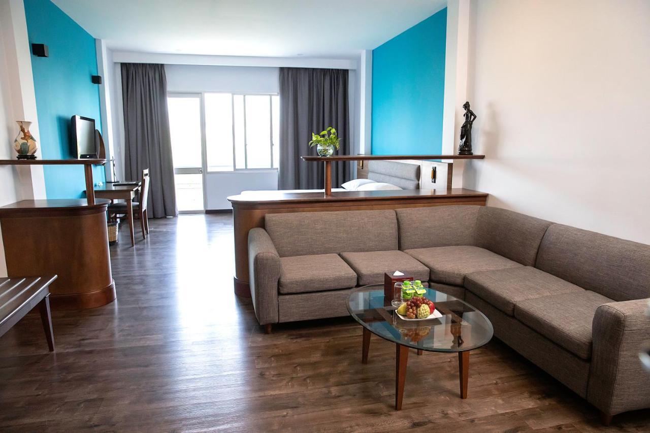 Liberty Hotel Saigon Parkview Ho Chi Minh City Bagian luar foto