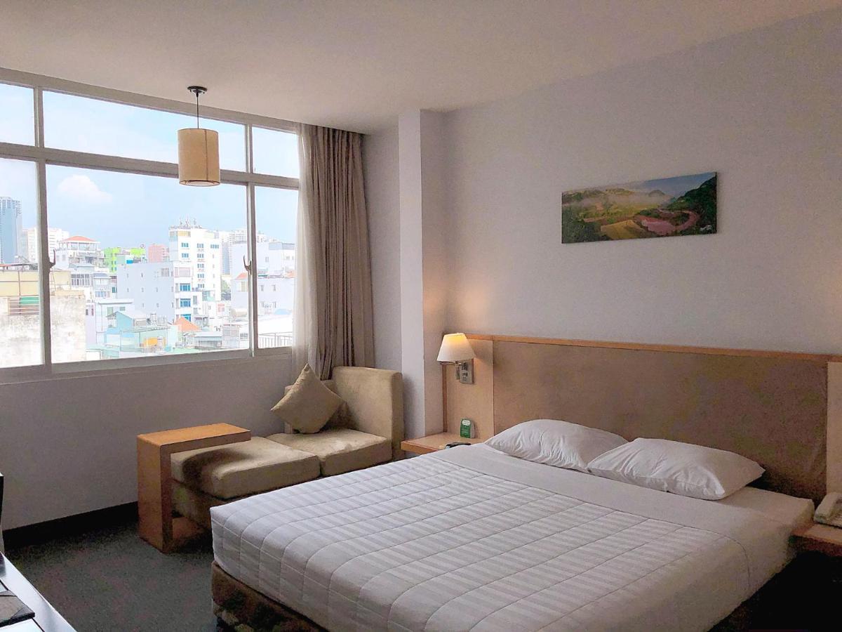 Liberty Hotel Saigon Parkview Ho Chi Minh City Bagian luar foto