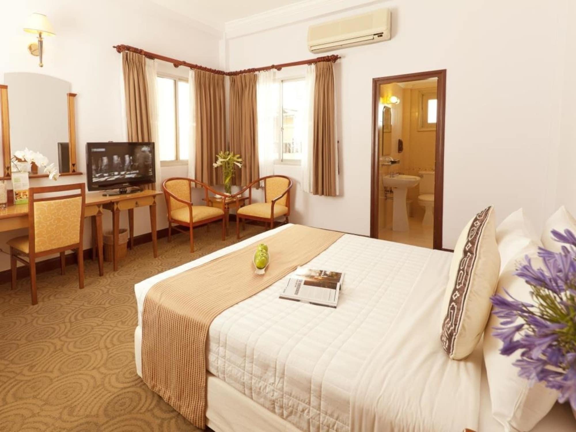 Liberty Hotel Saigon Parkview Ho Chi Minh City Bagian luar foto