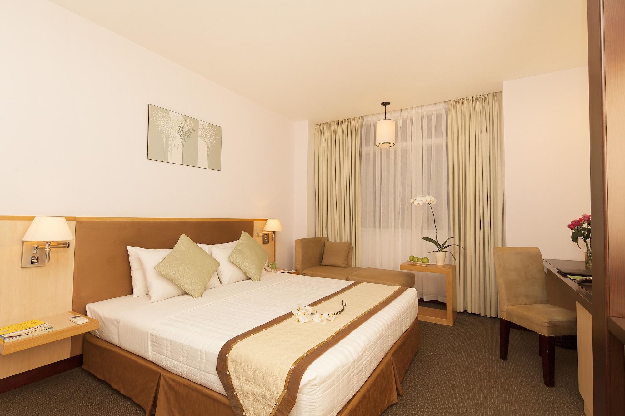 Liberty Hotel Saigon Parkview Ho Chi Minh City Bagian luar foto