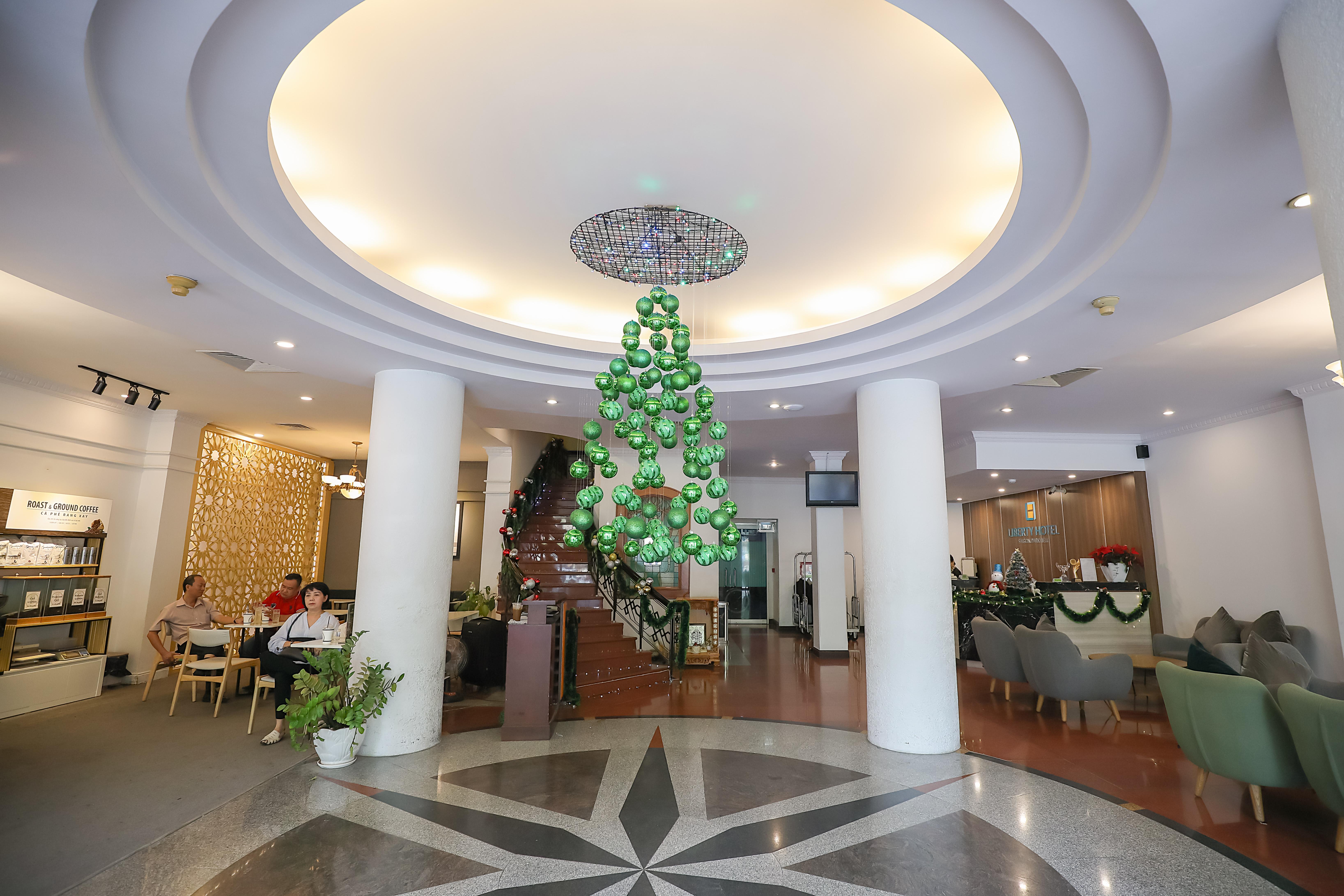 Liberty Hotel Saigon Parkview Ho Chi Minh City Bagian luar foto