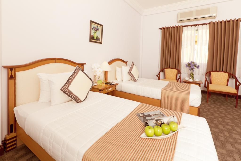 Liberty Hotel Saigon Parkview Ho Chi Minh City Bagian luar foto