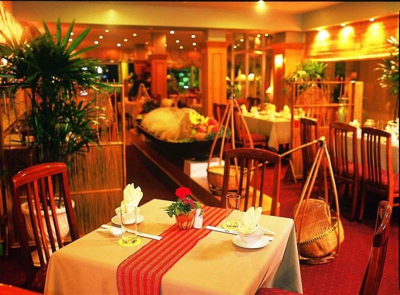 Liberty Hotel Saigon Parkview Ho Chi Minh City Bagian luar foto