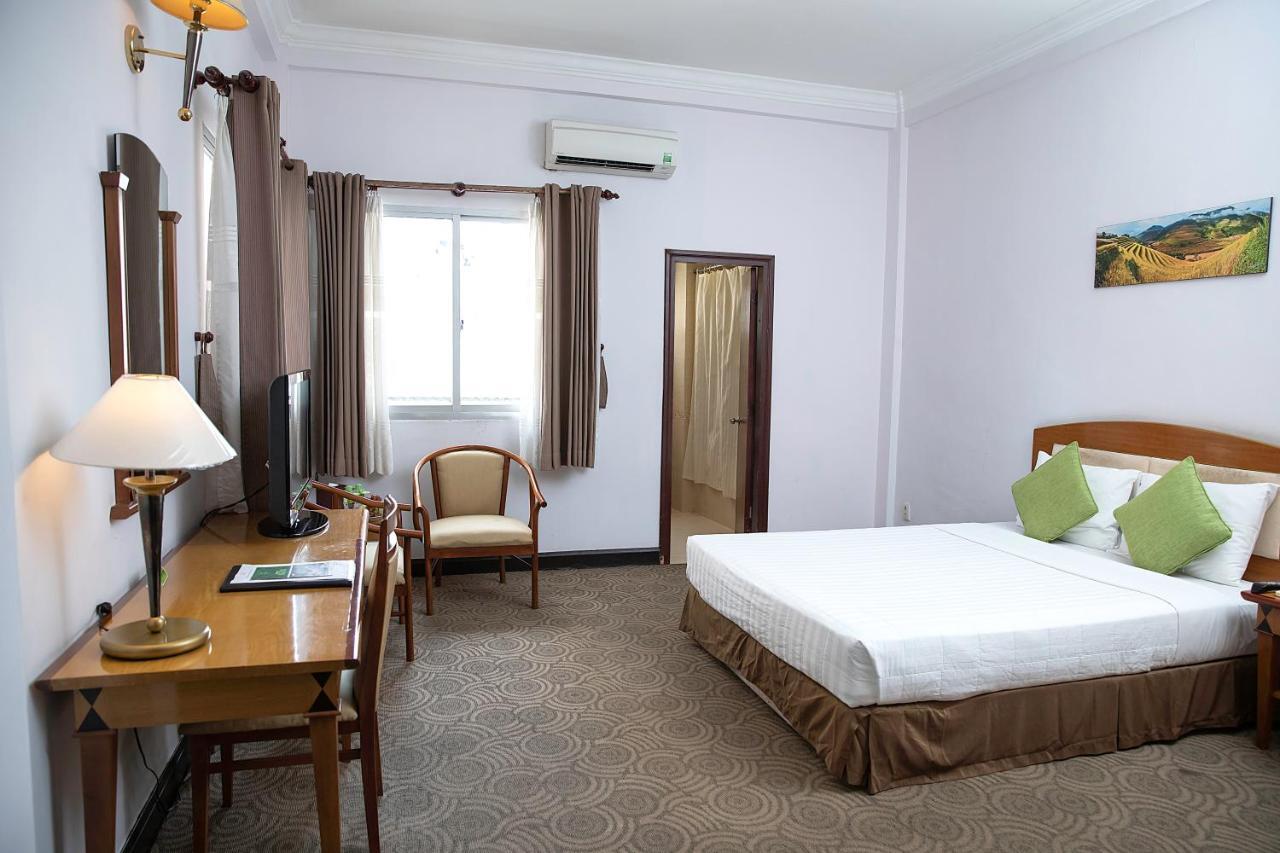 Liberty Hotel Saigon Parkview Ho Chi Minh City Bagian luar foto